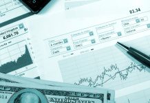 Natural gas extends breakout as U.S. supply shifts and Japan LNG deals strengthen bullish trend